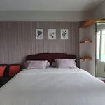 Studio At Galeri Ciumbuleuit Apartment 2